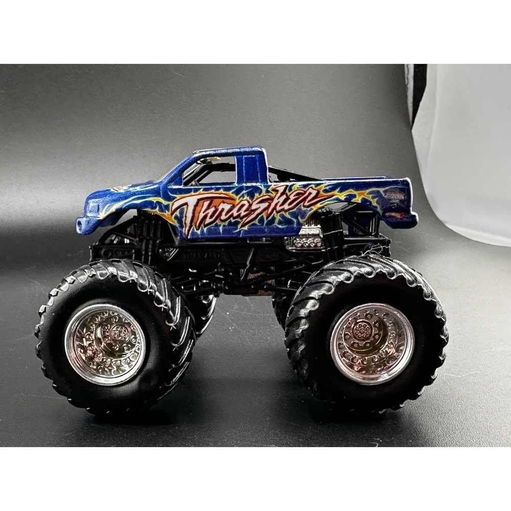 Hot Wheels Monster Jam Thrasher 1:64 Diecast Monster Truck Lightning Bolts